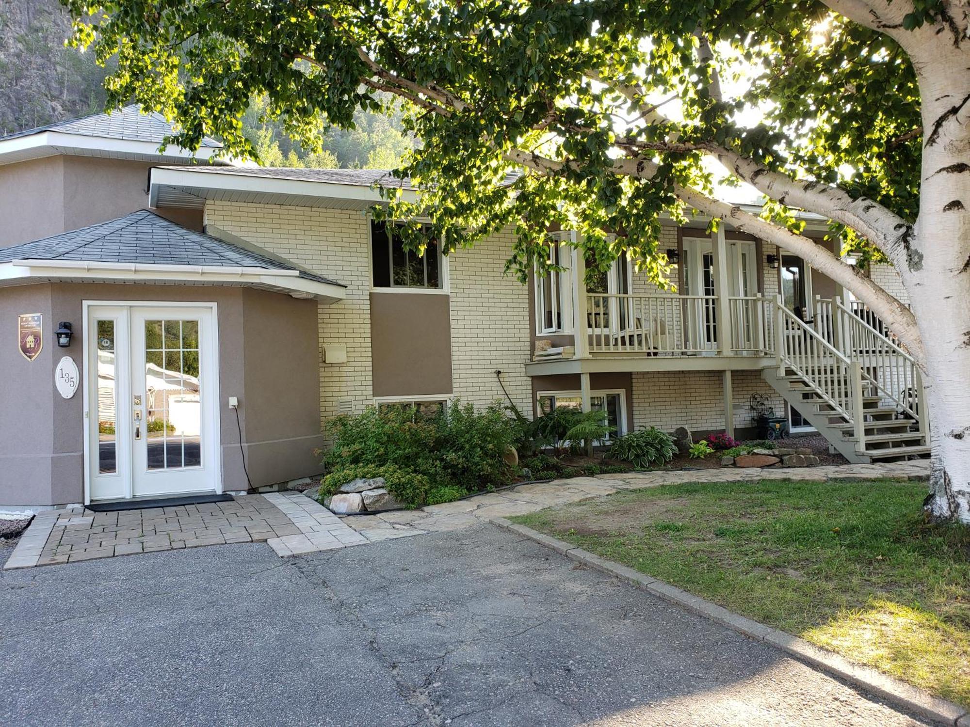 Residence Touristique Les Bouleaux Petit-Saguenay Dış mekan fotoğraf
