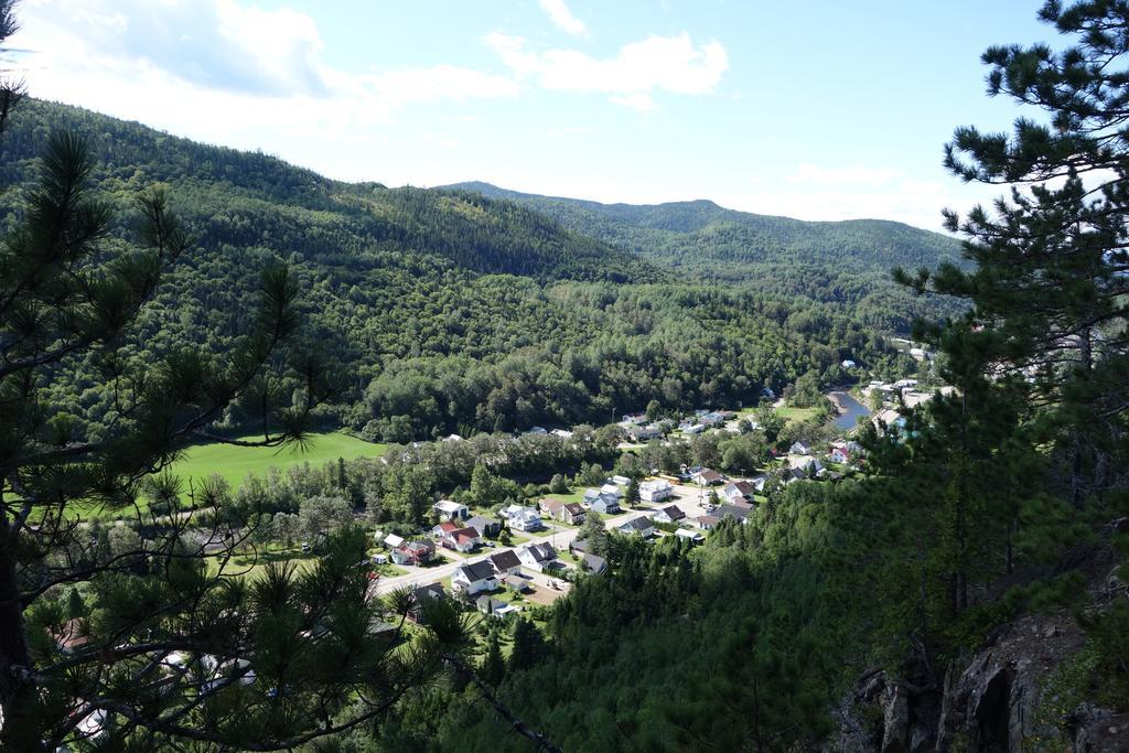 Residence Touristique Les Bouleaux Petit-Saguenay Dış mekan fotoğraf